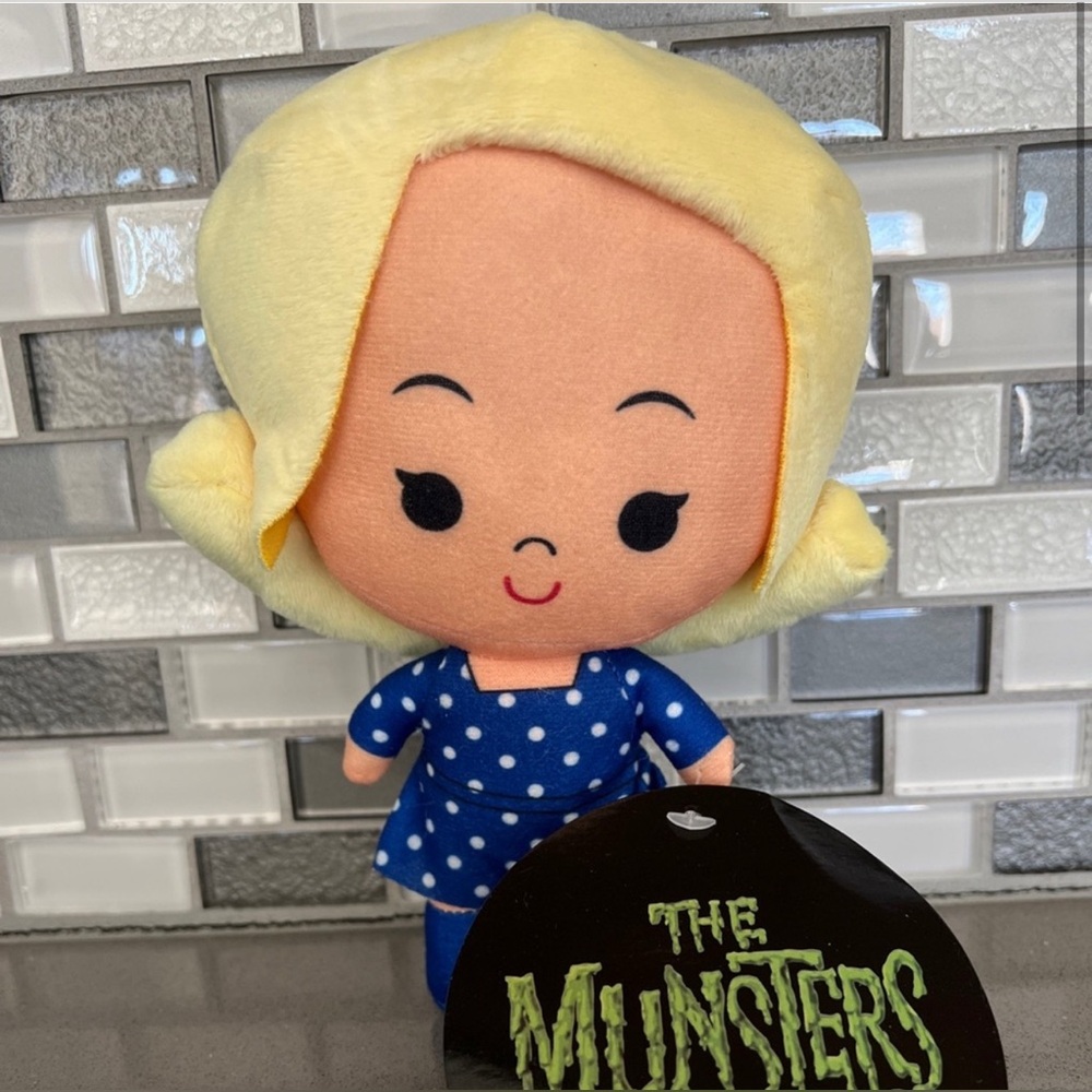 The Munsters Marilyn Munster Chibi Plush Doll Figure / Limited Edition 7” NEW.